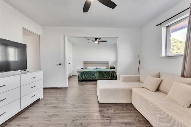 11657 Sabo Road, Houston, TX 77089