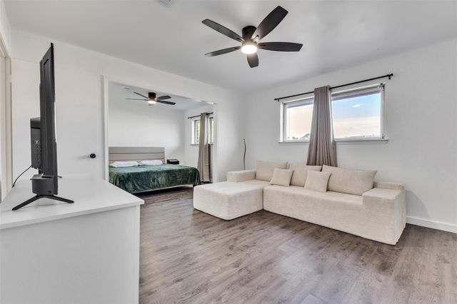11657 Sabo Road, Houston, TX 77089