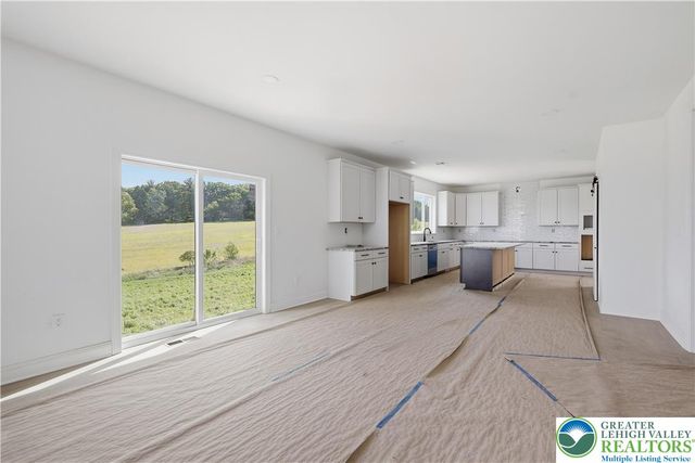 2451 Fairway Lane 52, Moore Twp, PA 18014