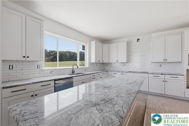 2451 Fairway Lane 52, Moore Twp, PA 18014