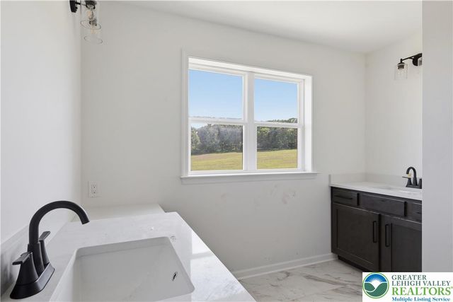 2451 Fairway Lane 52, Moore Twp, PA 18014