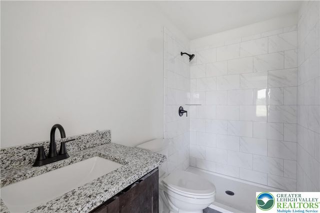 2451 Fairway Lane 52, Moore Twp, PA 18014