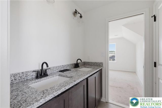 2451 Fairway Lane 52, Moore Twp, PA 18014