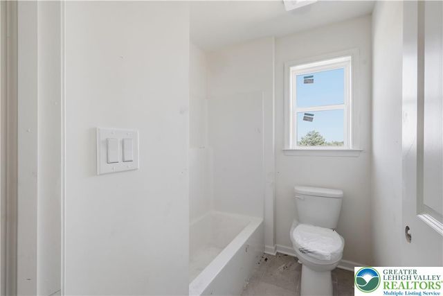 2451 Fairway Lane 52, Moore Twp, PA 18014