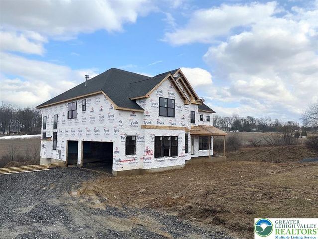 2451 Fairway Lane 52, Moore Twp, PA 18014