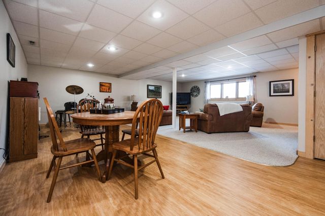 884 Willow Springs Road, Detroit Lakes, MN 56501