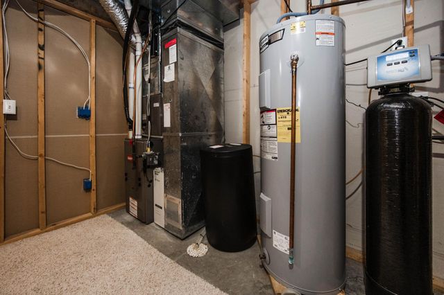 884 Willow Springs Road, Detroit Lakes, MN 56501