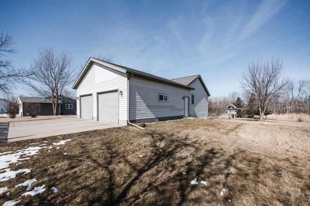 884 Willow Springs Road, Detroit Lakes, MN 56501