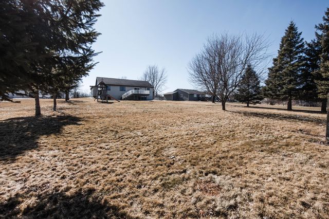 884 Willow Springs Road, Detroit Lakes, MN 56501