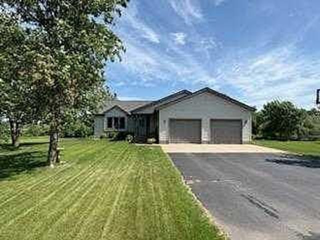 884 Willow Springs Road, Detroit Lakes, MN 56501