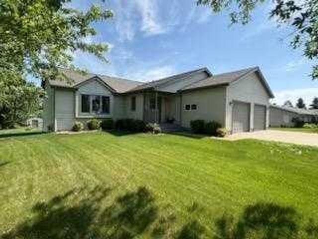 884 Willow Springs Road, Detroit Lakes, MN 56501