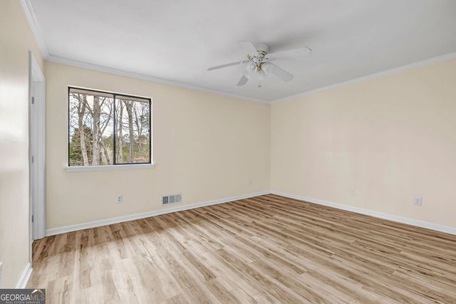 8443 Park Ridge Lane, Riverdale, GA 30274