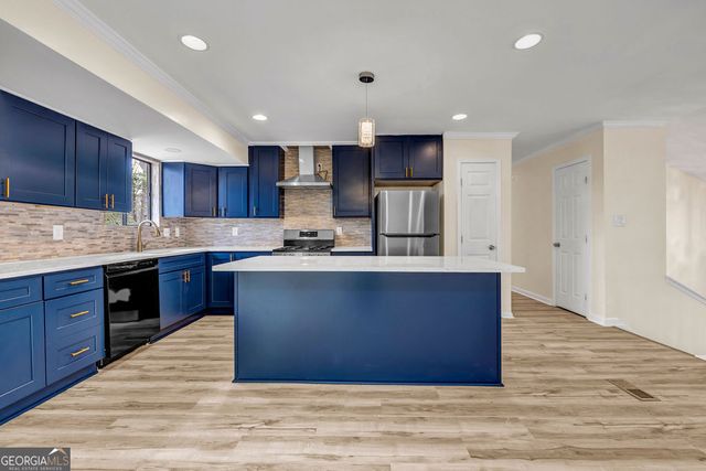 8443 Park Ridge Lane, Riverdale, GA 30274