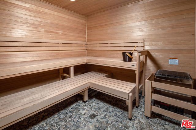 750 S Oxford Avenue 483, Los Angeles, CA 90005