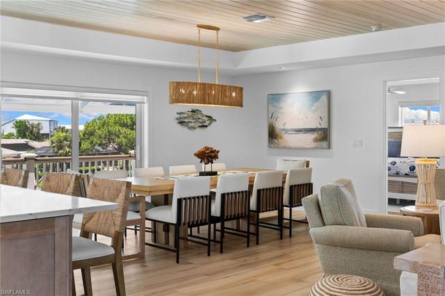 954 Whelk DR, Sanibel, FL 33957