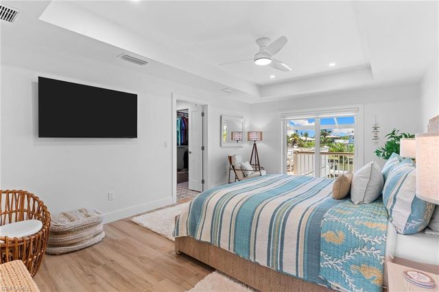 954 Whelk DR, Sanibel, FL 33957