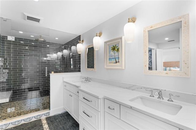 954 Whelk DR, Sanibel, FL 33957