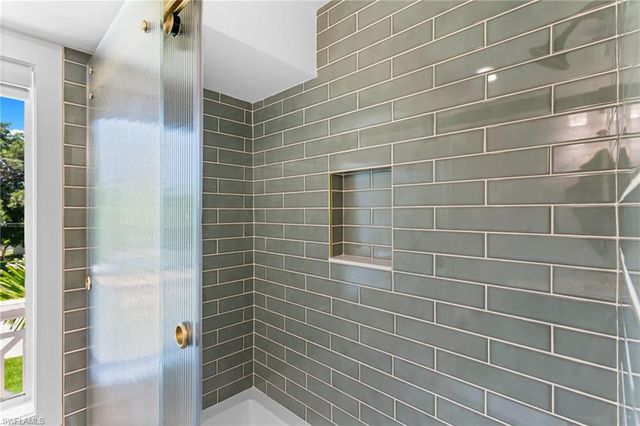 954 Whelk DR, Sanibel, FL 33957
