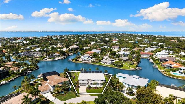 954 Whelk DR, Sanibel, FL 33957