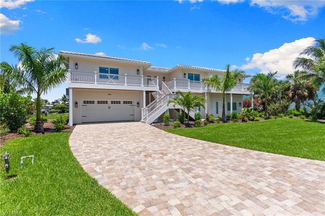 954 Whelk DR, Sanibel, FL 33957