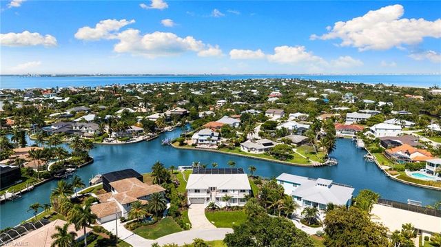 954 Whelk DR, Sanibel, FL 33957