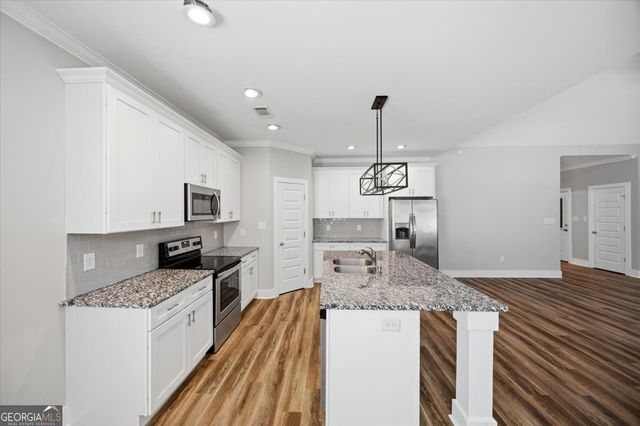 810 Holly Ridge, Gray, GA 31032