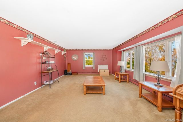 265 S 4th Street, Lindenhurst, NY 11757