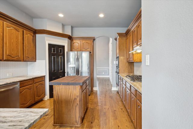 3417 Bear Creek Drive, Hurst, TX 76054