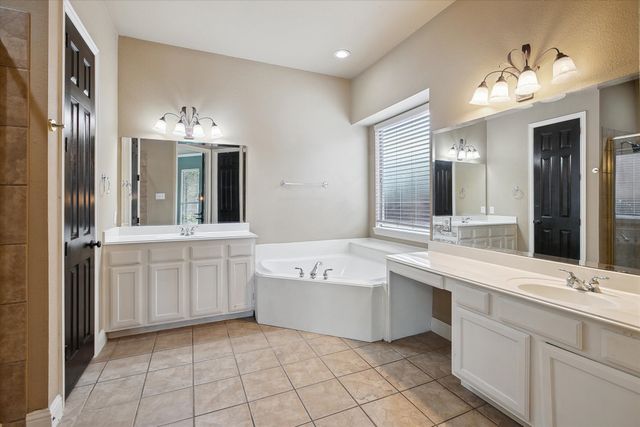 3417 Bear Creek Drive, Hurst, TX 76054