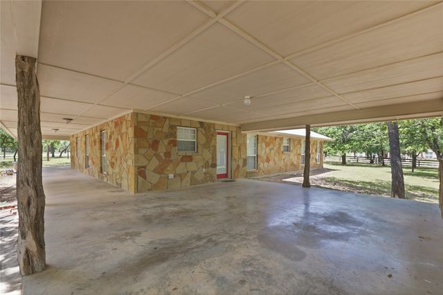 1528 Tidwell Road, Brock, TX 76087