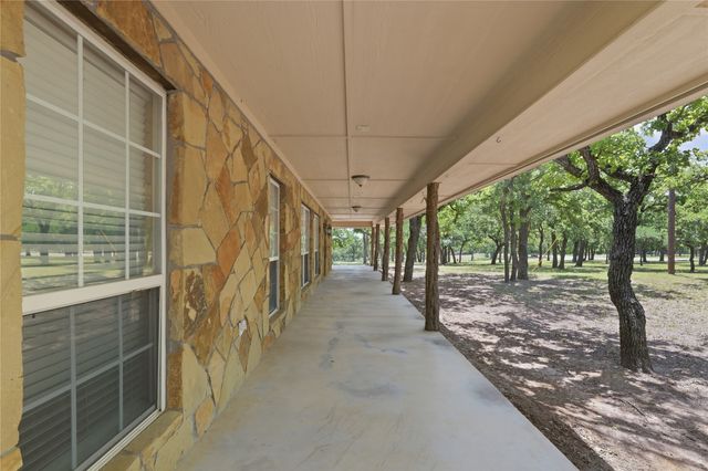 1528 Tidwell Road, Brock, TX 76087