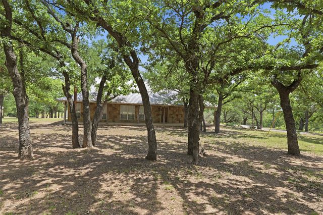 1528 Tidwell Road, Brock, TX 76087