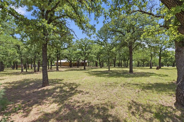 1528 Tidwell Road, Brock, TX 76087