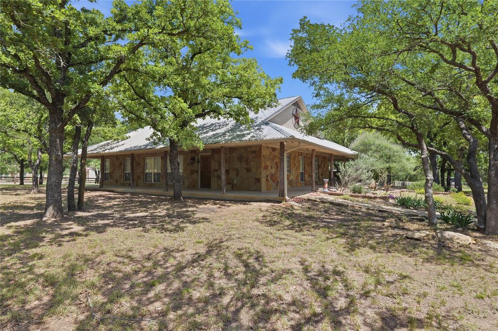 1528 Tidwell Road, Brock, TX 76087