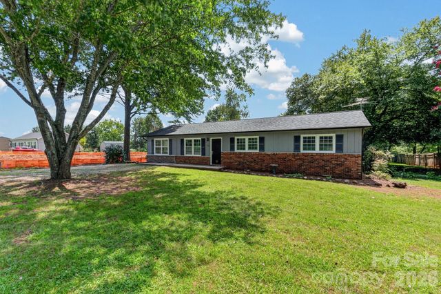 123 Robinette Lane, Statesville, NC 28625