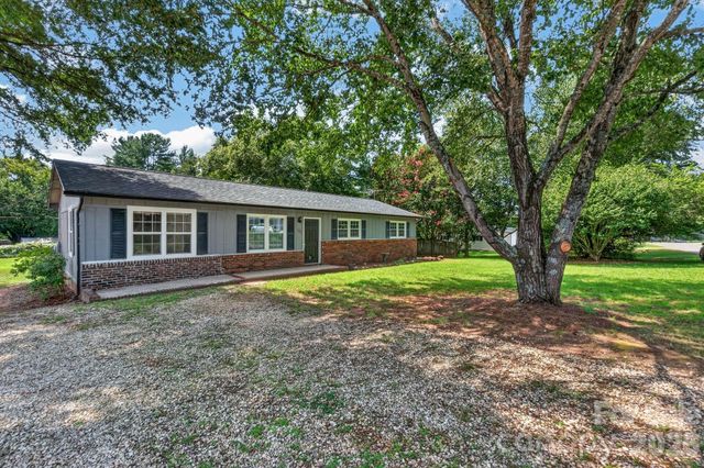 123 Robinette Lane, Statesville, NC 28625