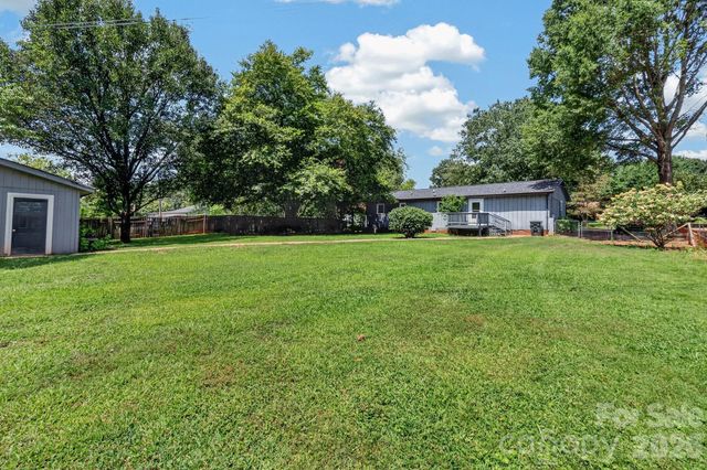 123 Robinette Lane, Statesville, NC 28625