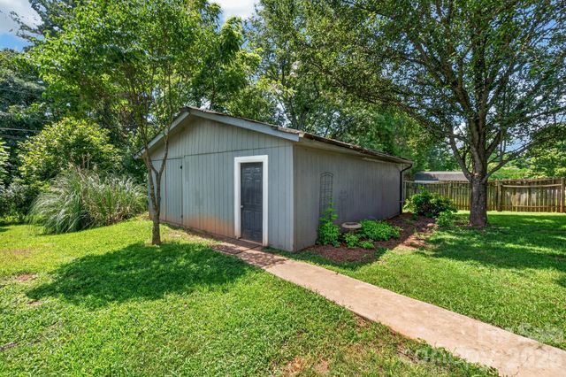 123 Robinette Lane, Statesville, NC 28625