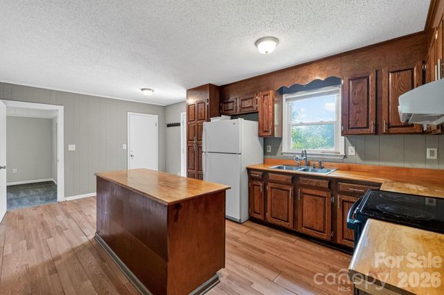 123 Robinette Lane, Statesville, NC 28625
