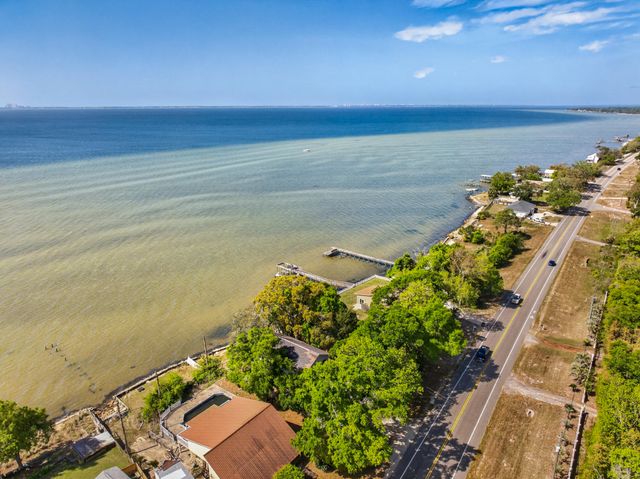 13947 FL-20, Niceville, FL 32578