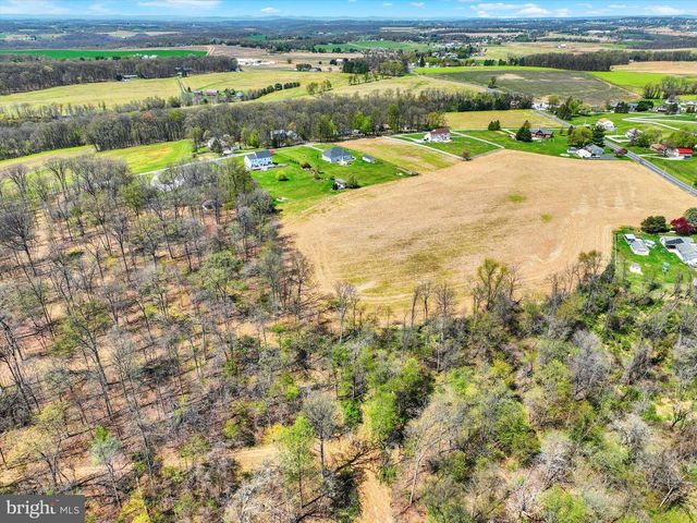4192 EVERGREEN RD, Felton, PA 17322