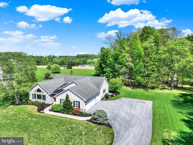 4192 EVERGREEN RD, Felton, PA 17322