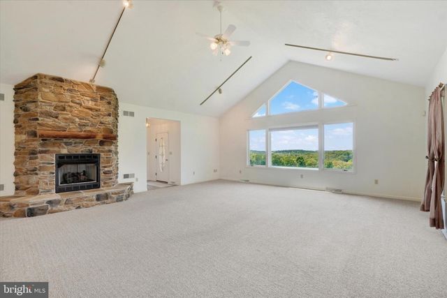 4192 EVERGREEN RD, Felton, PA 17322