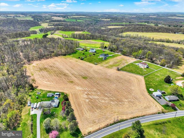 4192 EVERGREEN RD, Felton, PA 17322