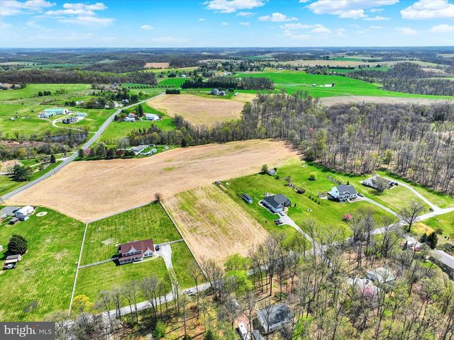 4192 EVERGREEN RD, Felton, PA 17322