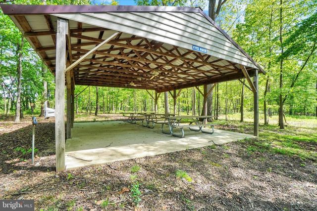 4192 EVERGREEN RD, Felton, PA 17322