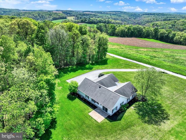 4192 EVERGREEN RD, Felton, PA 17322