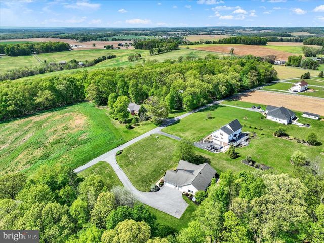 4192 EVERGREEN RD, Felton, PA 17322