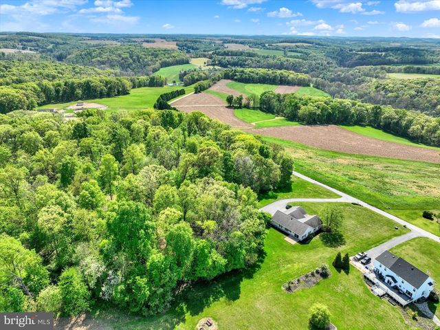 4192 EVERGREEN RD, Felton, PA 17322