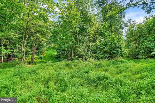 4192 EVERGREEN RD, Felton, PA 17322